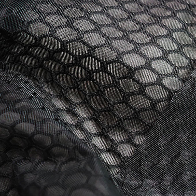 100% tessuto a maglia di poliestere a maglia a maglia Airmesh traspirante Spacer Mesh Fino tessuto a maglia nera 1