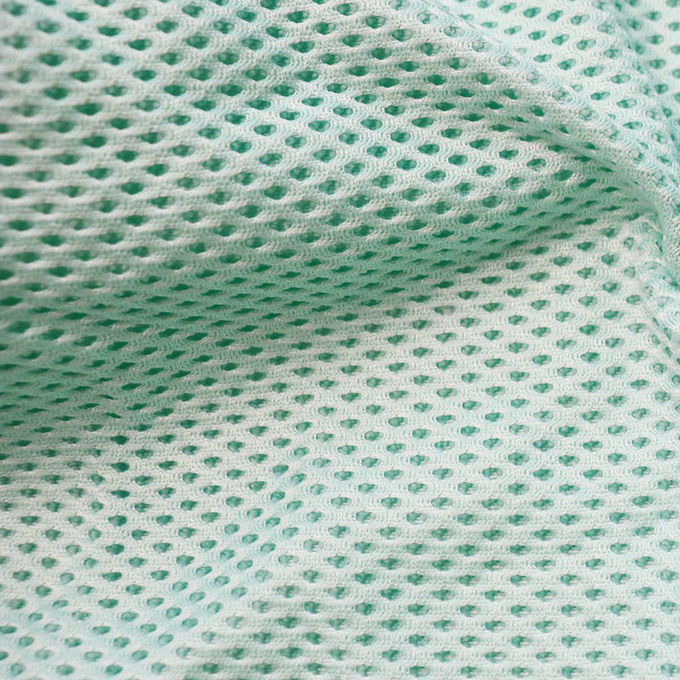 400GSM Materiale a maglia d'aria 2mm tessuto a maglia di nylon poliestere da 57 a 58 pollici 1
