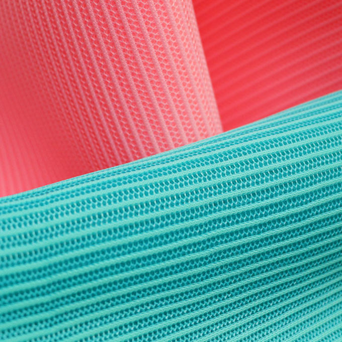 Materiale di maglia di poliestere da 3 mm ad assorbimento dell'umidità da 0,5 mm a 6 mm 0