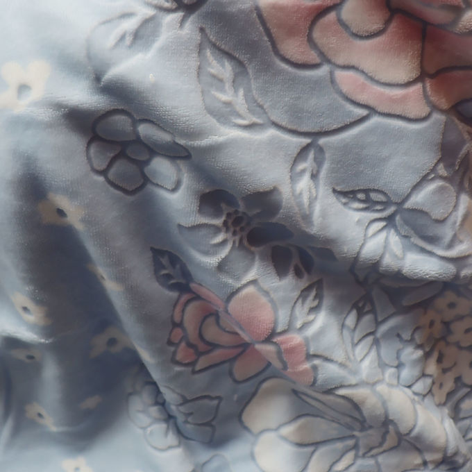 Copertina di velluto di corallo di poliestere doppio lato di pelliccia finta Letto lancia copertina fantasma 1