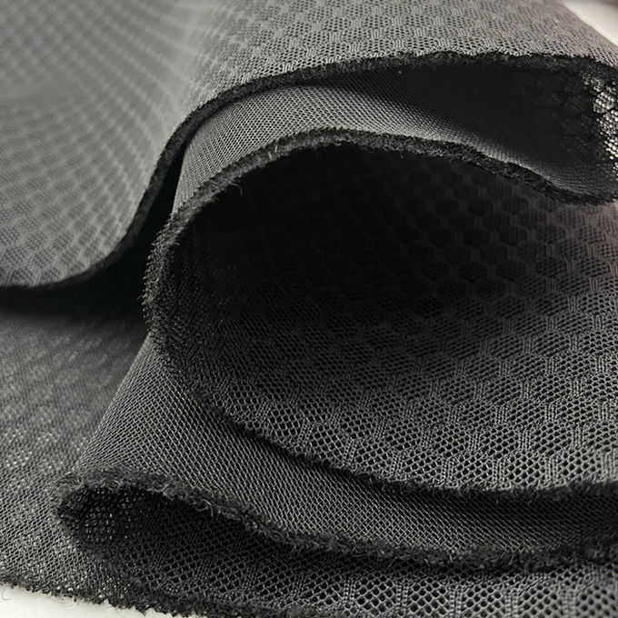 Materiale di maglia per aria traspirante maglia di poliestere riciclata 3mm 57in 400gm 3