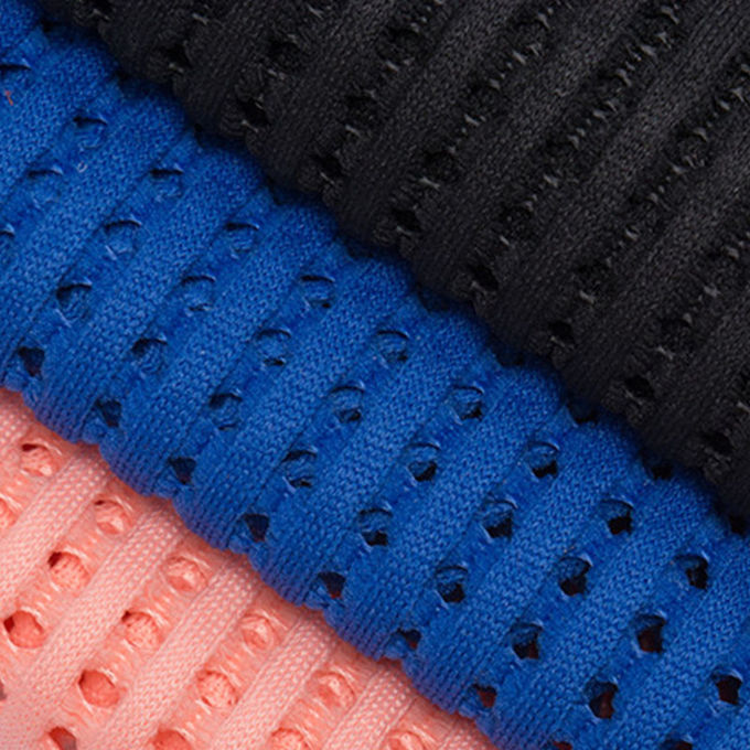 3 - 6mm 350 - 560GSM Warp Knit Mesh 3d Spacer Mesh Tessuto per abbigliamento 5