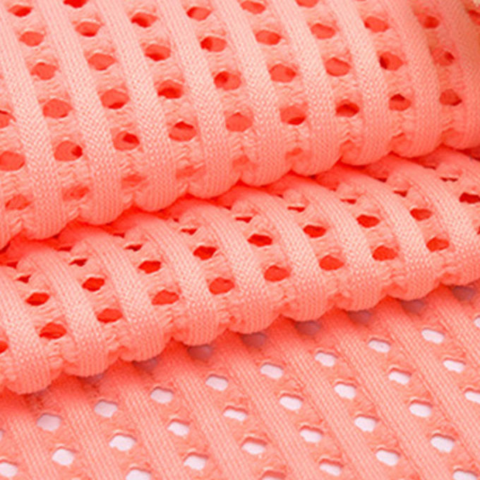 3 - 6mm 350 - 560GSM Warp Knit Mesh 3d Spacer Mesh Tessuto per abbigliamento 1